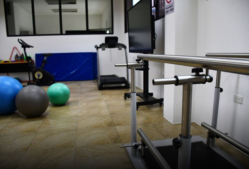 LABORATORIO DE FISIOTERAPIA Y REHABILITACIÓN FÍSICA